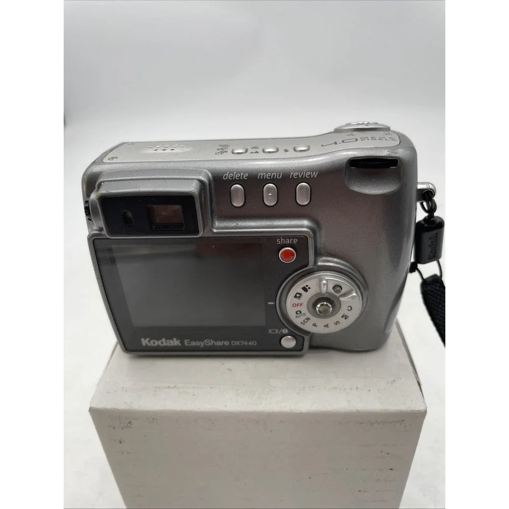 Vtg Kodak EasyShare DX7440 Digital Camera 4.0MP 4X Zoom+Battery+ SD Card~Tested